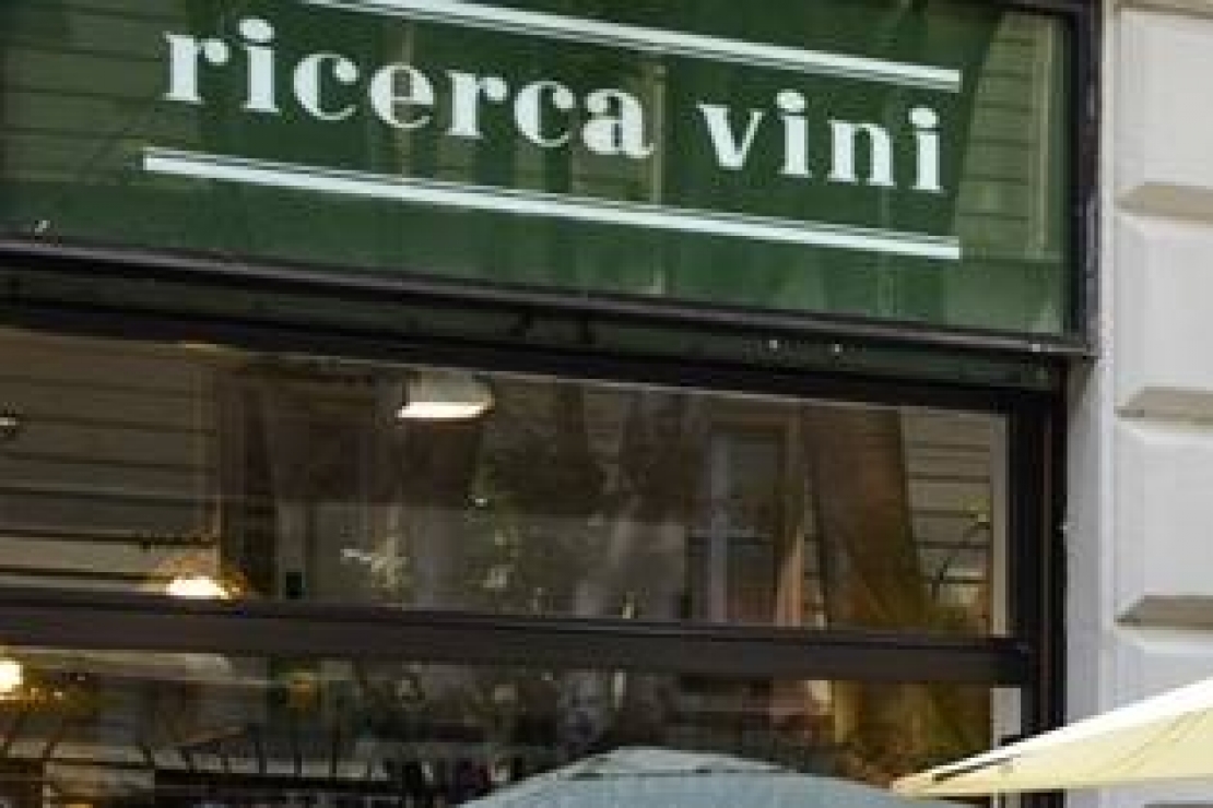 Enoteca a Milano cerca cameriere-sommelier
