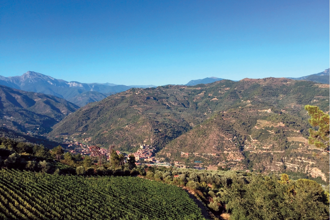 Dolceacqua: l’essenza del paesaggio