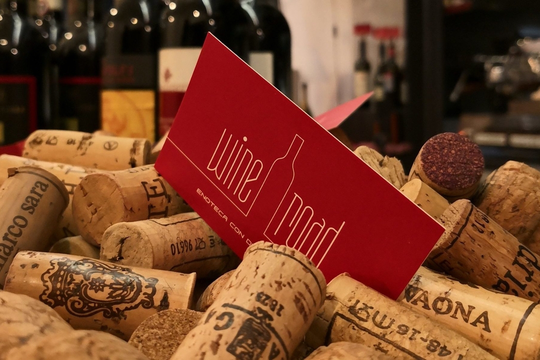 Wineroad a Milano cerca un Sommelier