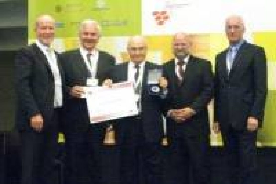 Il gran Premio dell'OIV al Prof. Mario Fregoni