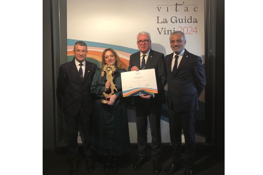 Guida Vitae 2024: il Tastevin della Lombardia al Franciacorta Non Dosato Vittorio Moretti Riserva 2016 di Bellavista