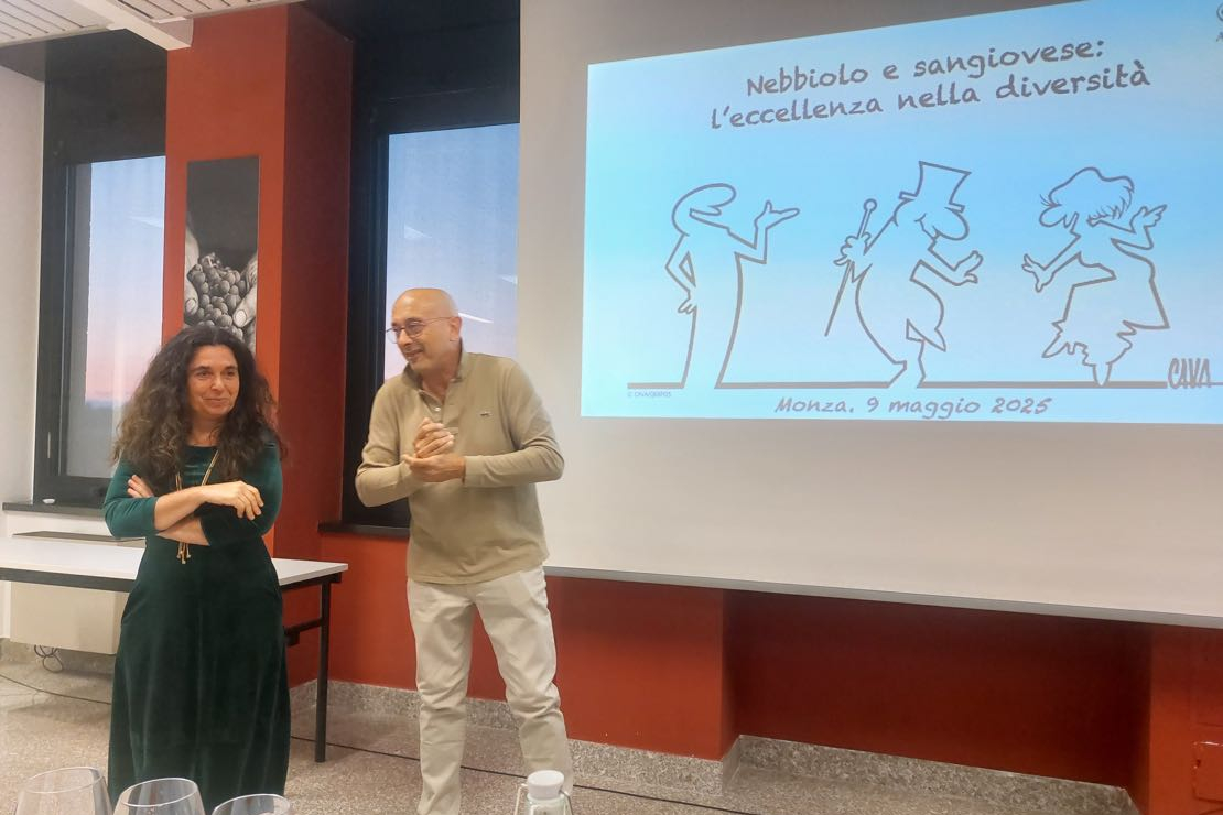 Dodici racconti sensoriali  di nebbiolo (piemontese)  e sangiovese (toscano)