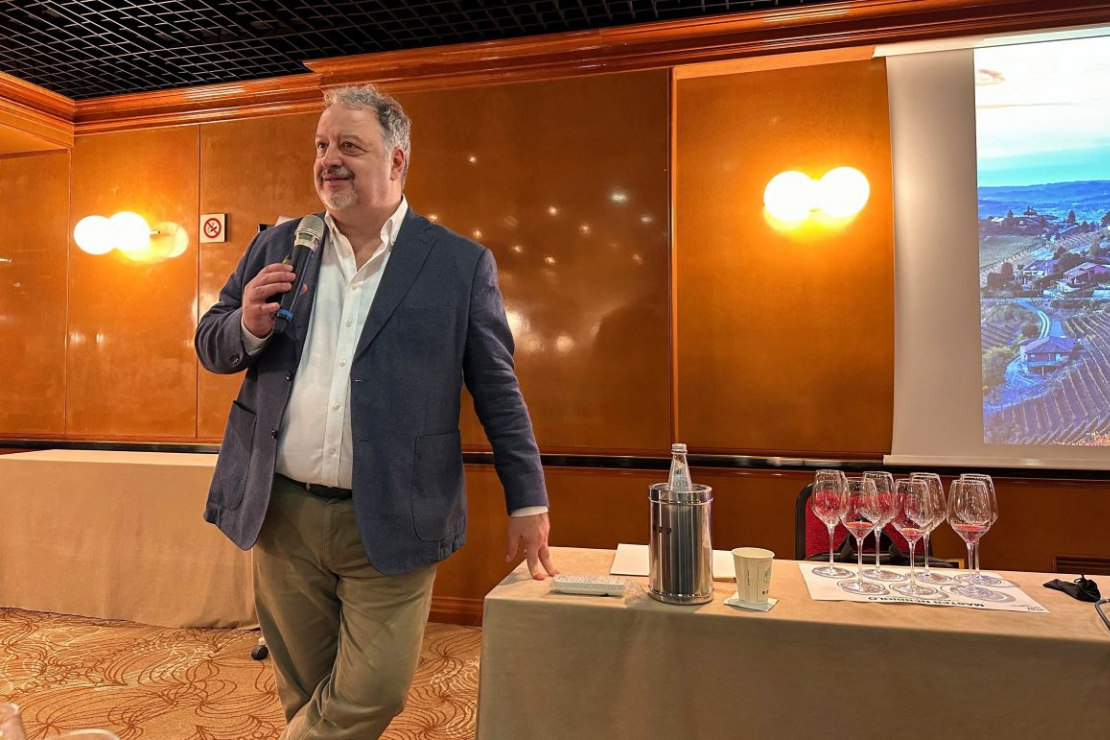 Nebbiolo, formazione e mercato: dialogo con Armando Castagno
