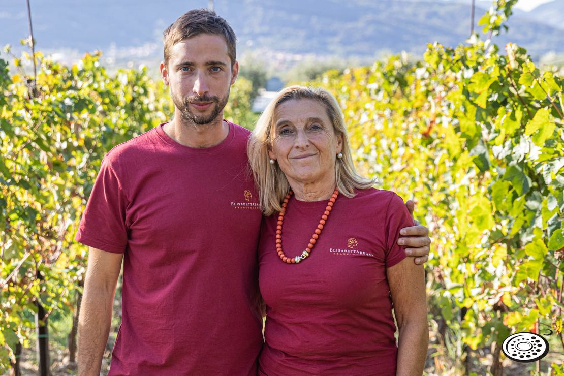 In Viaggio dalla Franciacorta all'Etna con Elisabetta Abrami, a Magenta