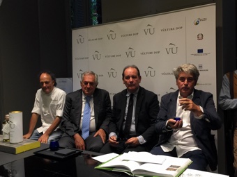 Moreno Cedroni, Luigi Caricato, Presentazione Olio Vù